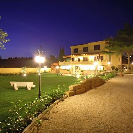 Bed And Breakfast La Corte Degli Ulivi Civitavecchia Exterior foto