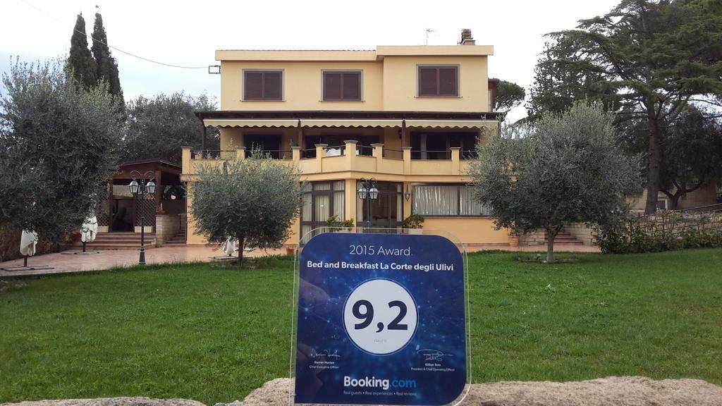 Bed And Breakfast La Corte Degli Ulivi Civitavecchia Exterior foto
