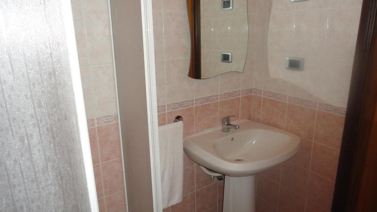 Bed And Breakfast La Corte Degli Ulivi Civitavecchia Zimmer foto